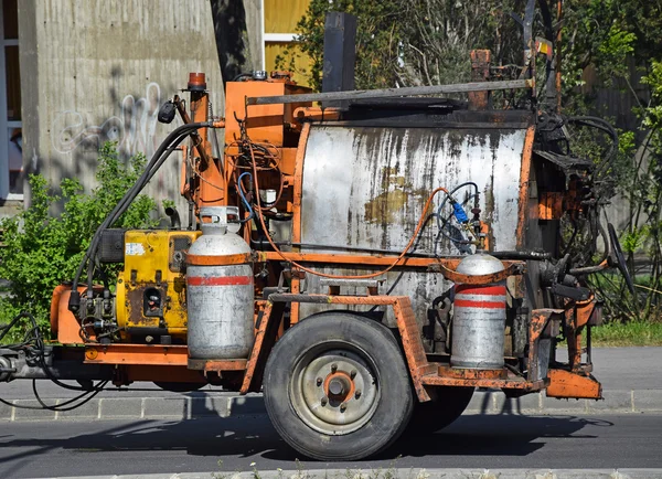 Vehículo quemador de gas en la construcción de carreteras — Foto de Stock