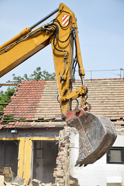 Demolition of an old building