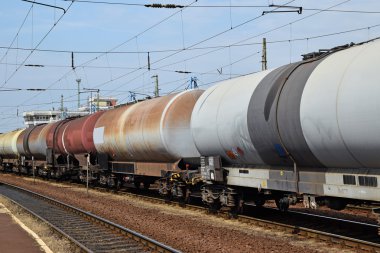 Petrol tankı demiryolu küçük yük arabalar