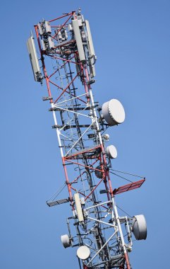Antenler ile telekomünikasyon Kulesi