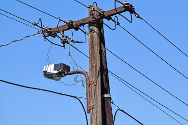 Elektrik pilon ve sokak ışık