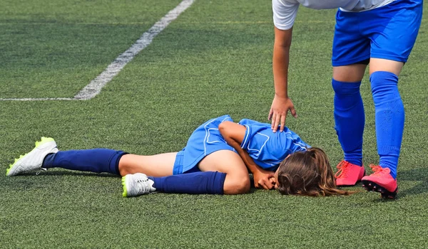 Injury on the soccer field — Stock Photo, Image