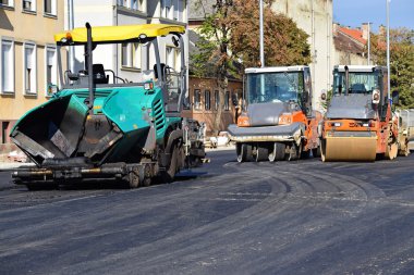 Araç ve yol silindiri parke asfalt