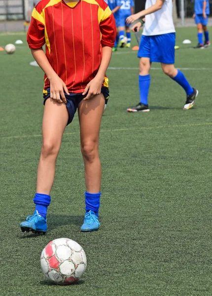 Junge Fußballerin — Stockfoto
