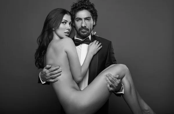 Moda portre Studio zarif seksi Çift. — Stok fotoğraf