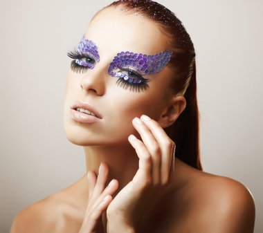 moda model güzellik parlak kalıcı makyaj ile portresi