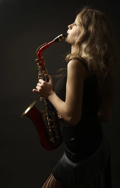 Seksowny atrakcyjny kobiet z saksofon — Zdjęcie stockowe