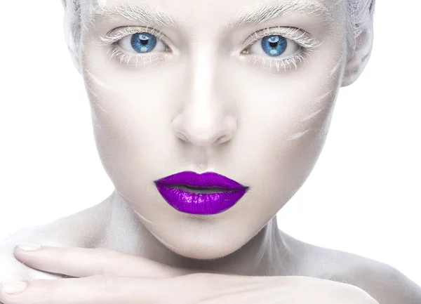 Beautiful girl in the image of albino with purple lips and white eyes. Art beauty face. — Stock Photo, Image