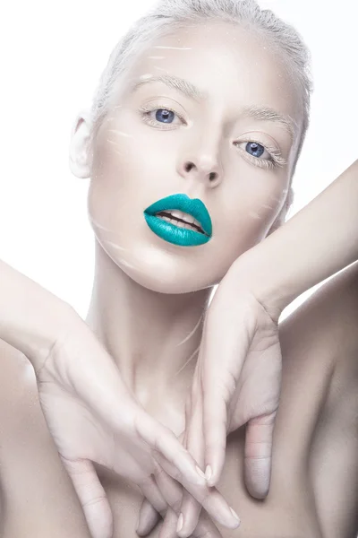 Beautiful girl in the image of albino with blue lips and white eyes. Art beauty face. — Stock Photo, Image