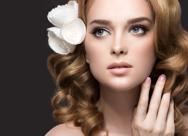 Portrait of a beautiful woman in the image of the bride with flowers in her hair. Beauty face — Stock Photo, Image