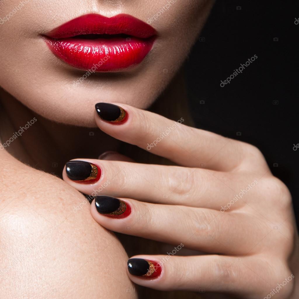 Black and red acrylic nails | Black acrylic nail designs, Black acrylic  nails, Red acrylic nails