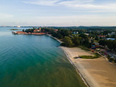 Gün doğumunda Avillion Port Dickson 'un Manzaralı Hava Görüntüsü