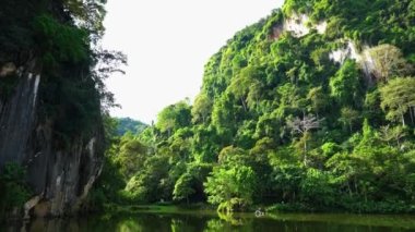 Tambun, Perak 'ta manzara dağları ve göl manzarası