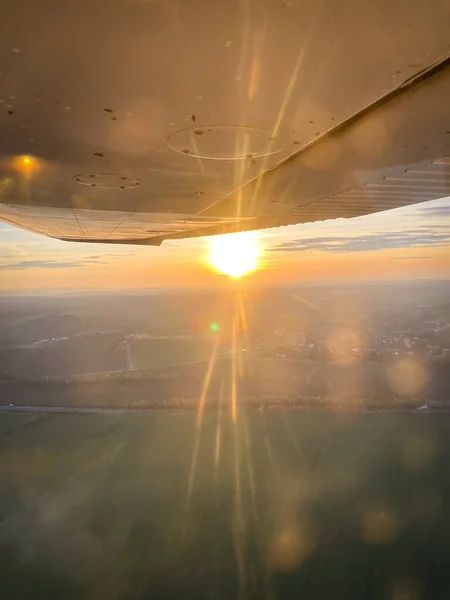 Bela Vista Aérea Campo Durante Pôr Sol Partir Uma Janela — Fotografia de Stock