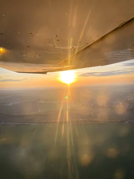 Bela Vista Aérea Campo Durante Pôr Sol Partir Uma Janela — Fotografia de Stock