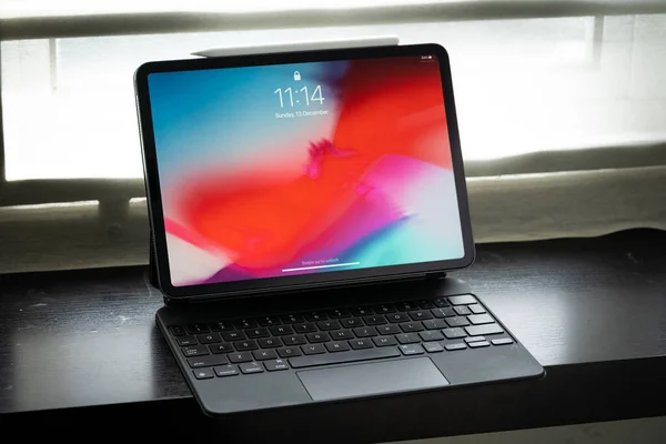 Apple Ipad Pro 2020 Pouces Avec Clavier Magique Crayon Pomme — Photo