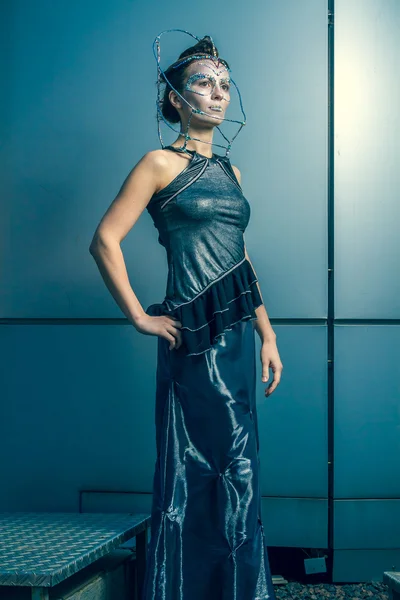 Fashion model with futuristic hairstyle and make-u — Stock Photo, Image
