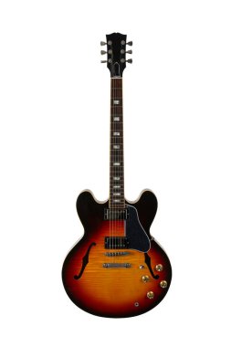 Kahverengi elektro gitar beyaz arkaplan üzerinde izole