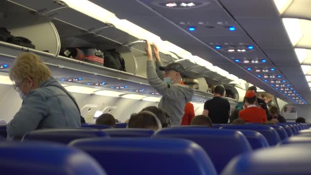 Cestující Kabině Letadla Letounem Rusko Moskva Červen 2021 — Stock video