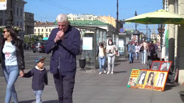 Люди Ходять Невському Проспекту Росія Червень 2021 — стокове відео