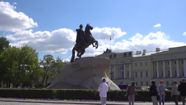 Cavaliere Bronzo Monumento Pietro Grande Giorno Estate Russia San Pietroburgo — Video Stock