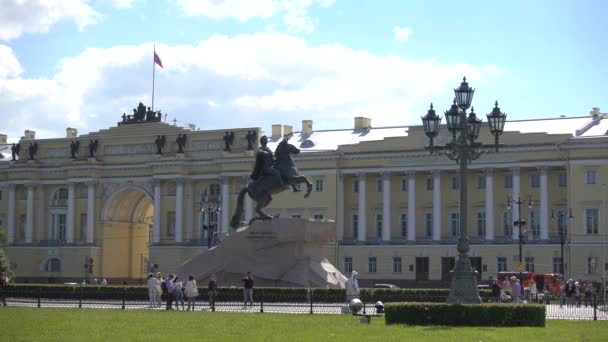 Cavaliere Bronzo Monumento Pietro Grande Giorno Estate Russia San Pietroburgo — Video Stock