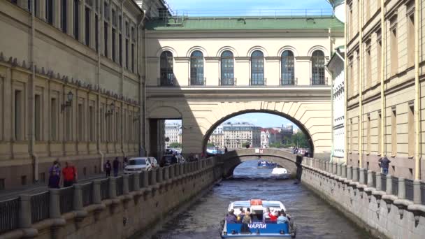 Zimnyaya Kanavka Rivière Remblai Avec Une Arche Russie Saint Pétersbourg — Video
