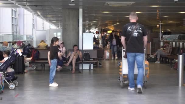 Passagers Aéroport Pulkovo Russie Saint Pétersbourg Juin 2021 — Video