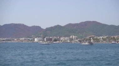 Marmaris şehri ve Ege Denizi. Marmaris Mugla Türkiye Ağustos 2021