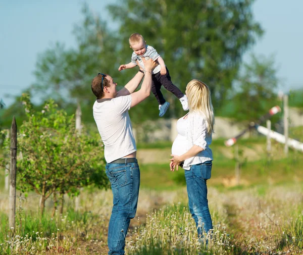 Familie outdoor recreatie. — Stockfoto
