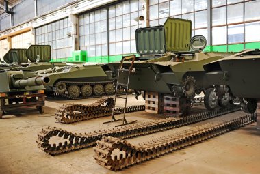 Askeri tank imalatı montaj