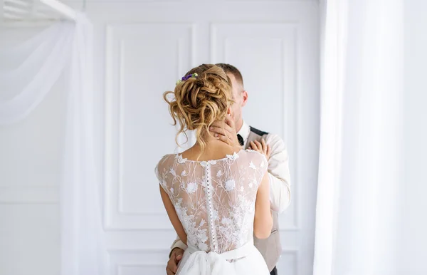 Wedding couple in love. — Stock Photo, Image