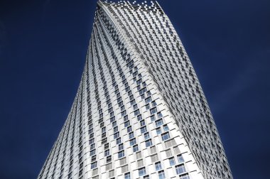 Cayan Tower Dubai