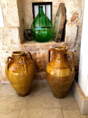 Capasa, Puglia 'dan eski bir geleneksel amforo.