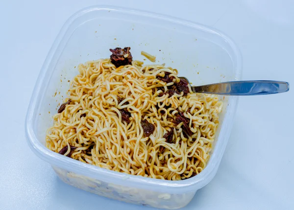 Instand noodle, è pasto di uomo d'ufficio . — Foto Stock