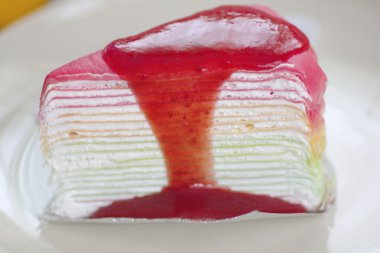 Tatlı çilekli pasta.