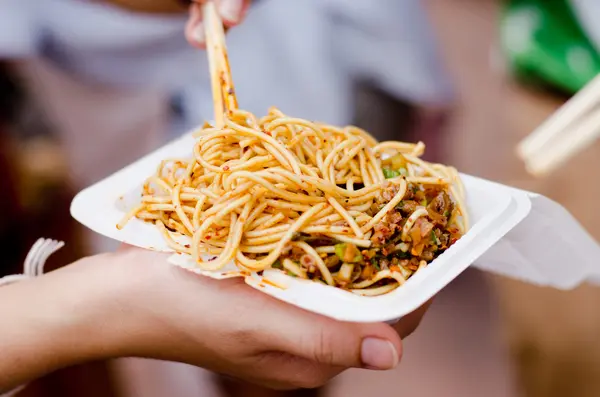 Tagliatelle sparate con tofu — Foto Stock