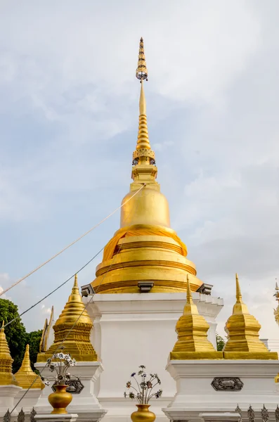 Buddhistischer Tempel in Lampang, Thailand — Stockfoto