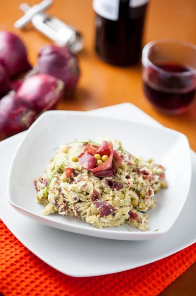 Risotto with asparagus and bresaola — Stock Photo, Image