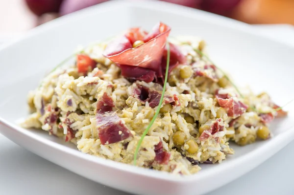 Risotto with asparagus and bresaola — Stock Photo, Image