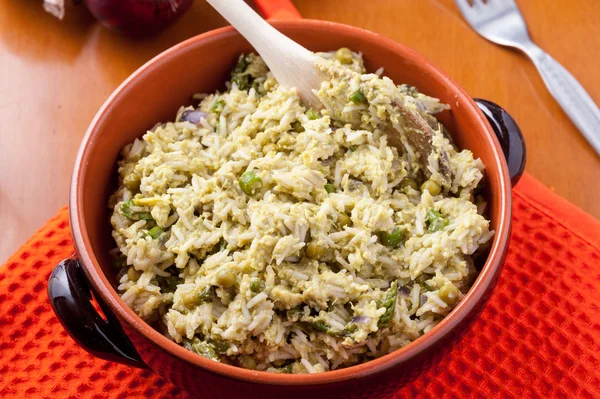 Kuşkonmaz ile ev yapımı risotto — Stok fotoğraf