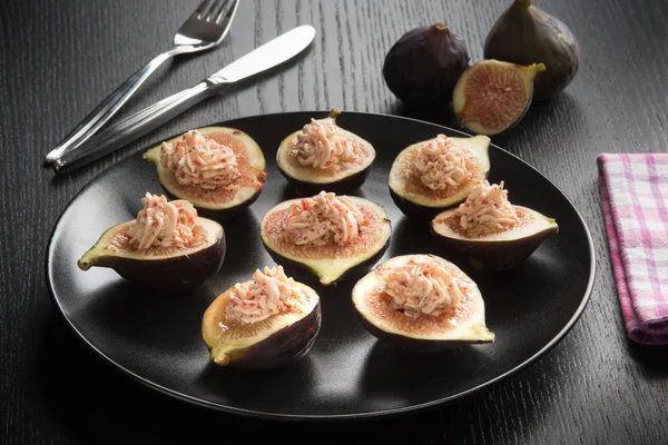 Stuffed figs on plate — Stock Photo, Image