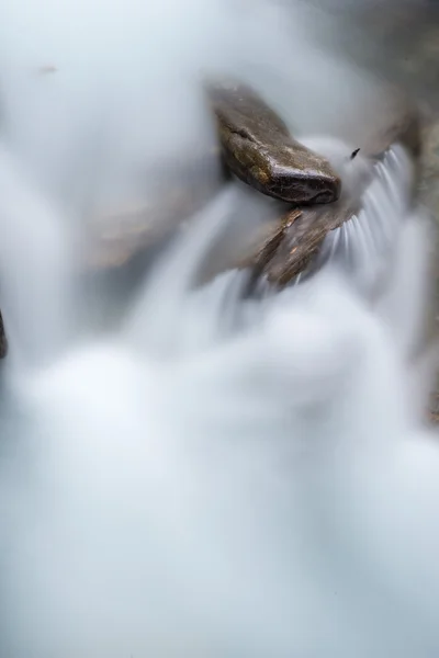 Snelle berg rivier — Stockfoto