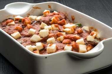 Peynir ile kavrulmuş sebze