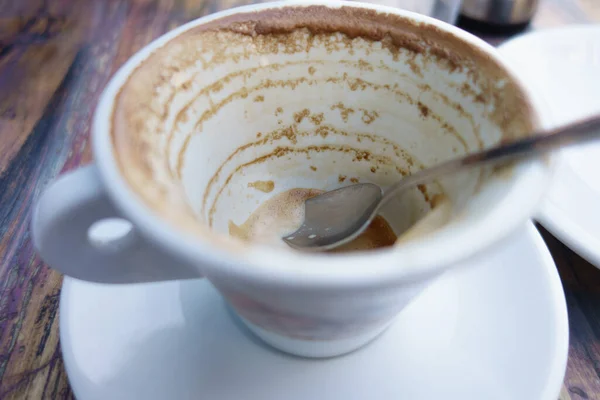 Taza Blanca Con Sobras Café Cuchara —  Fotos de Stock