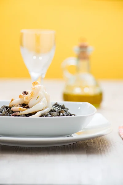 Dish with cuttlefish — Stock Photo, Image