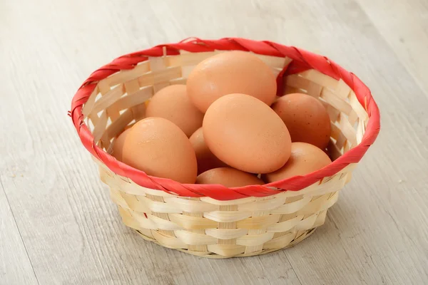 Basket eggs — Stock Photo, Image