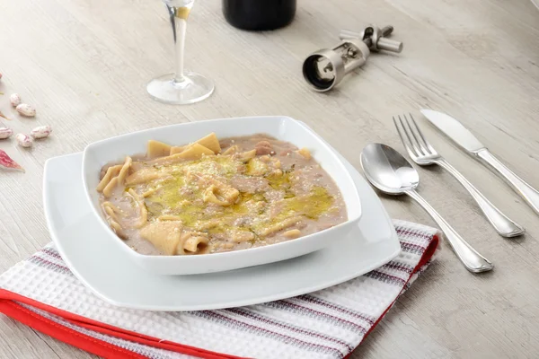 Zuppa di tagliatelle con fagioli — Foto Stock