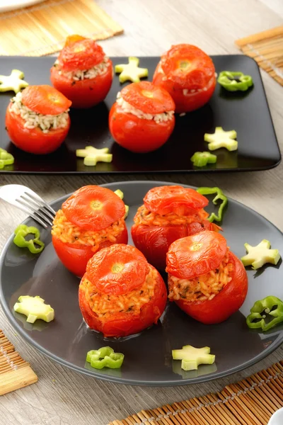 Tomatoes stuffed with rice — Stock Photo, Image