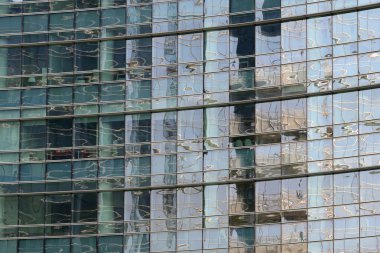 Modern Cam Gökdelen